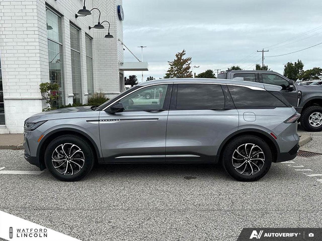 2025 Lincoln Nautilus Premiere AWD Photo