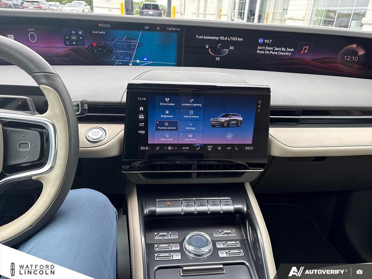 2025 Lincoln Nautilus Premiere AWD Photo