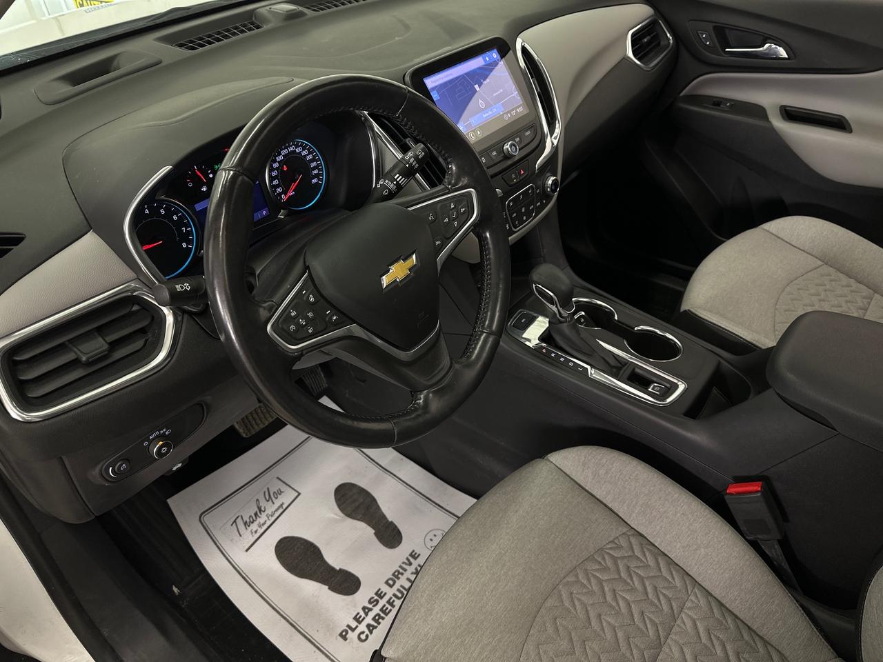 2022 Chevrolet Equinox LT/AWD/PANOROOF/REM START/HEATED SEATS/1 OWNER LEASE RETURN! Photo