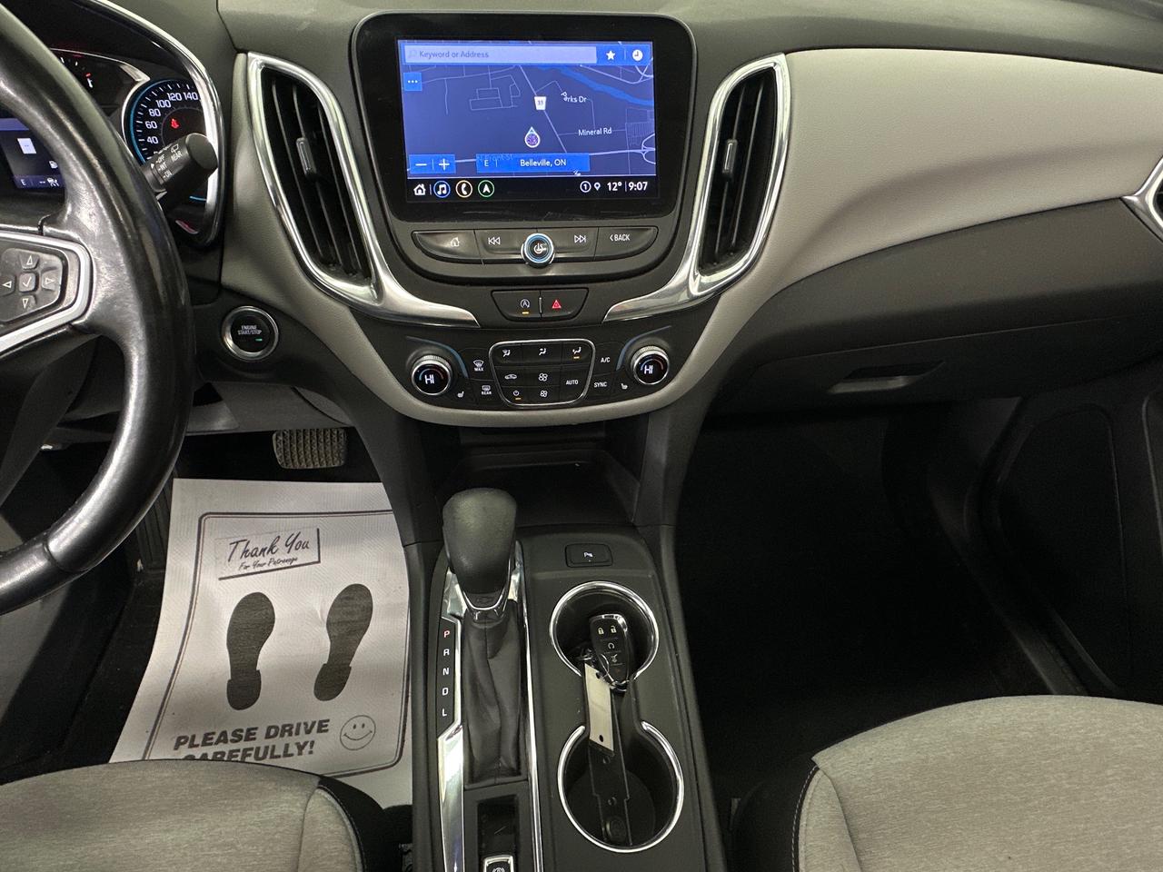 2022 Chevrolet Equinox LT/AWD/PANOROOF/REM START/HEATED SEATS/1 OWNER LEASE RETURN! Photo