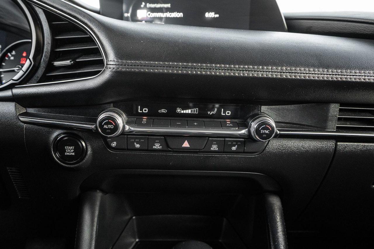 2023 Mazda MAZDA3 GS Photo