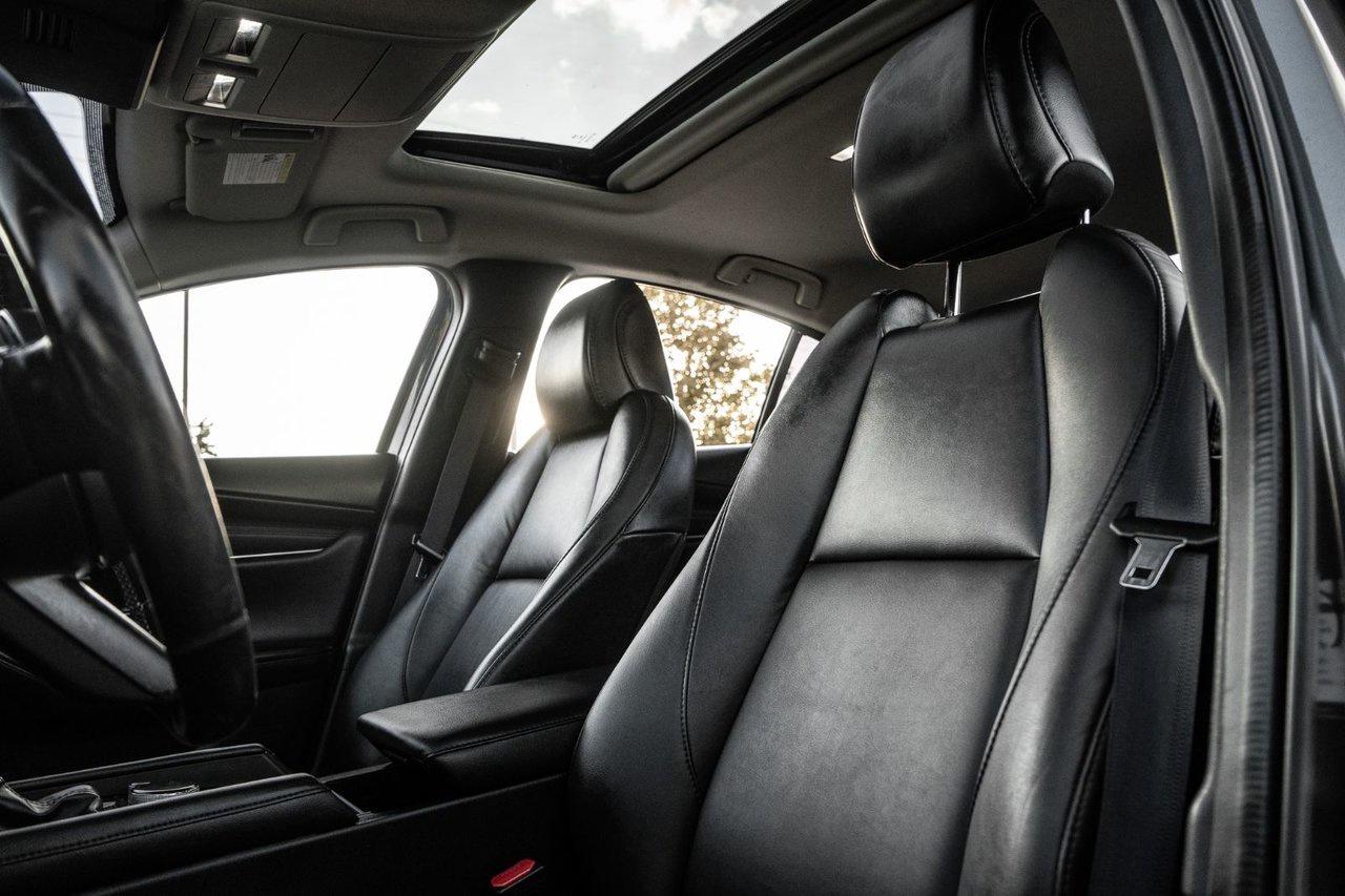 2023 Mazda MAZDA3 GS Photo