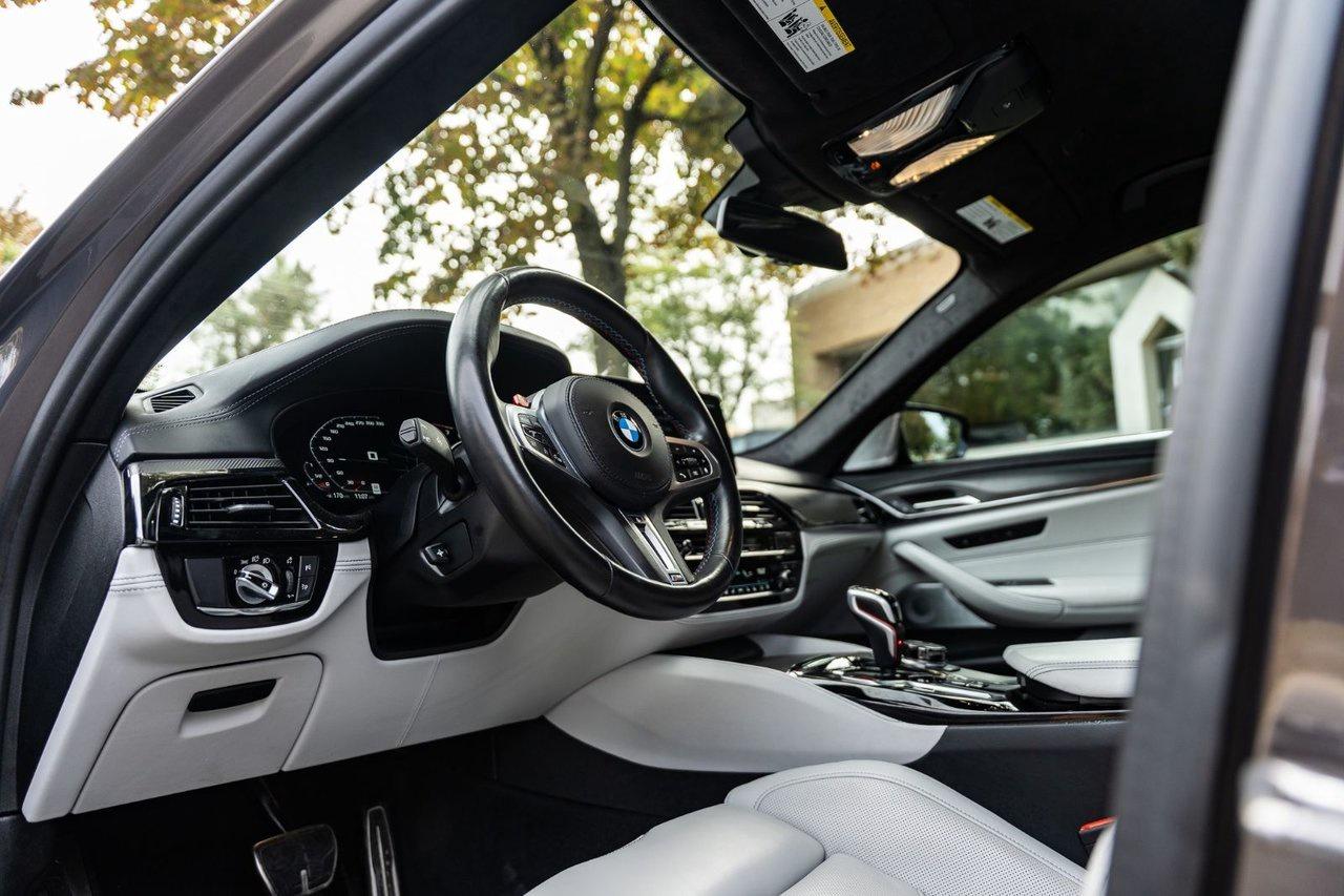 2022 BMW M5 Competition ULTIMATE PACKAGE Photo