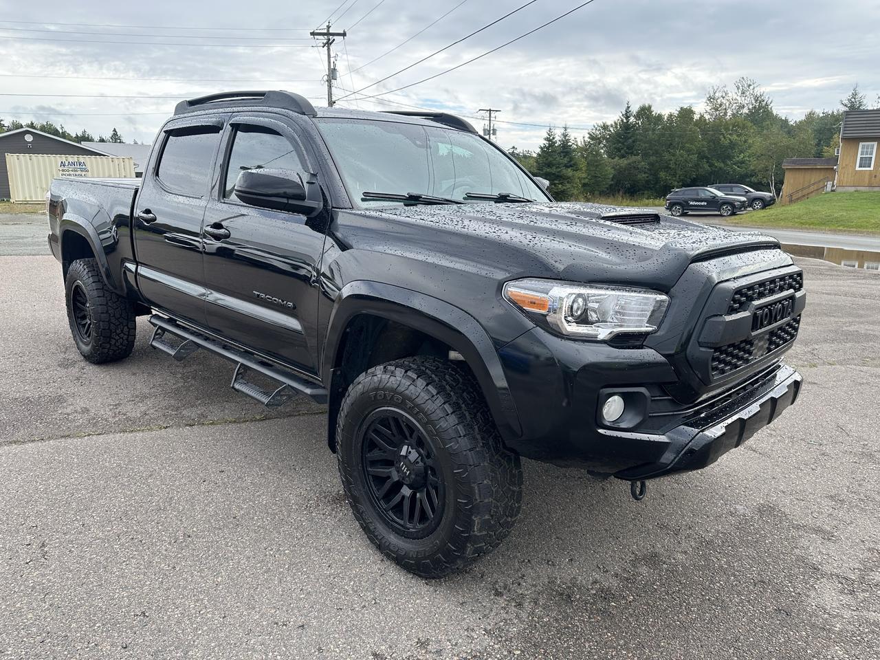 2022 Toyota Tacoma 4x4 Double Cab Auto Photo2