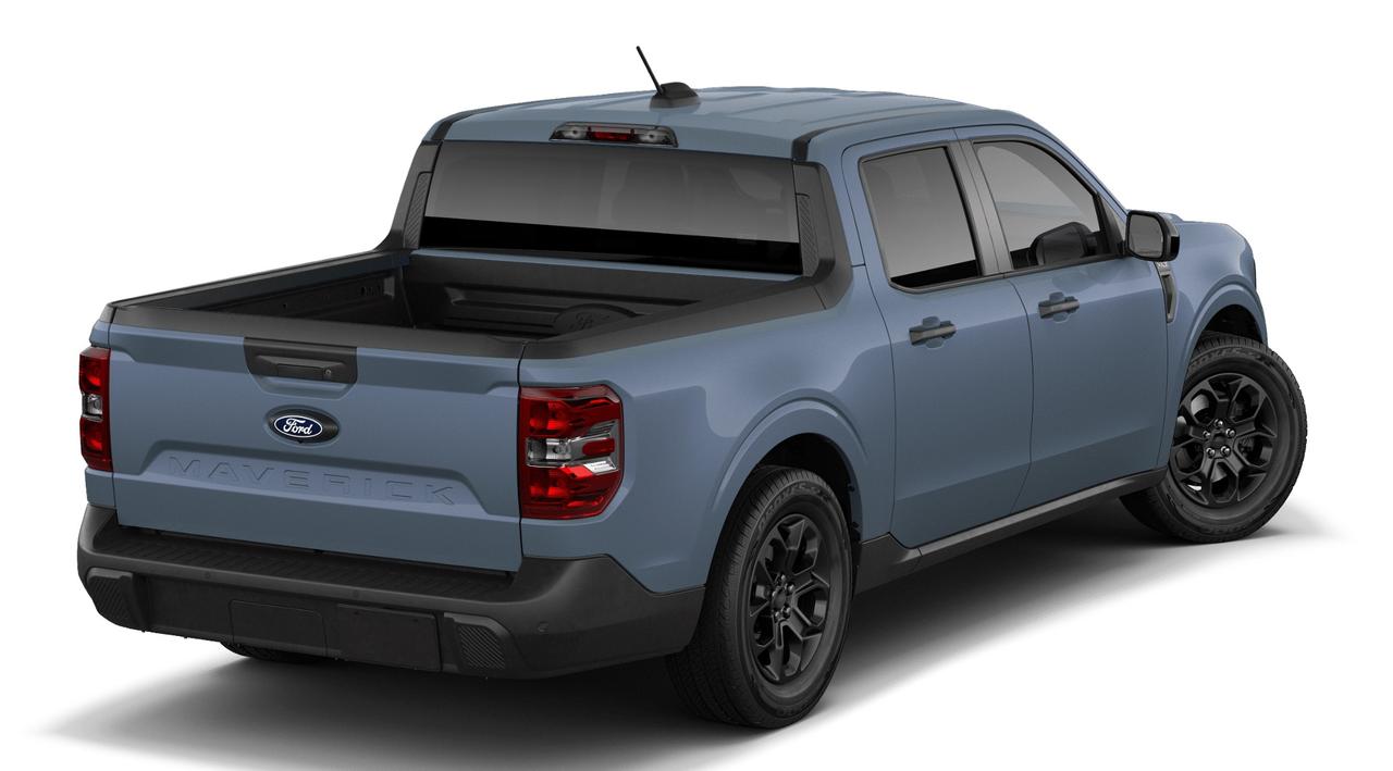 2026 Ford Maverick XLT AWD SuperCrew Photo2