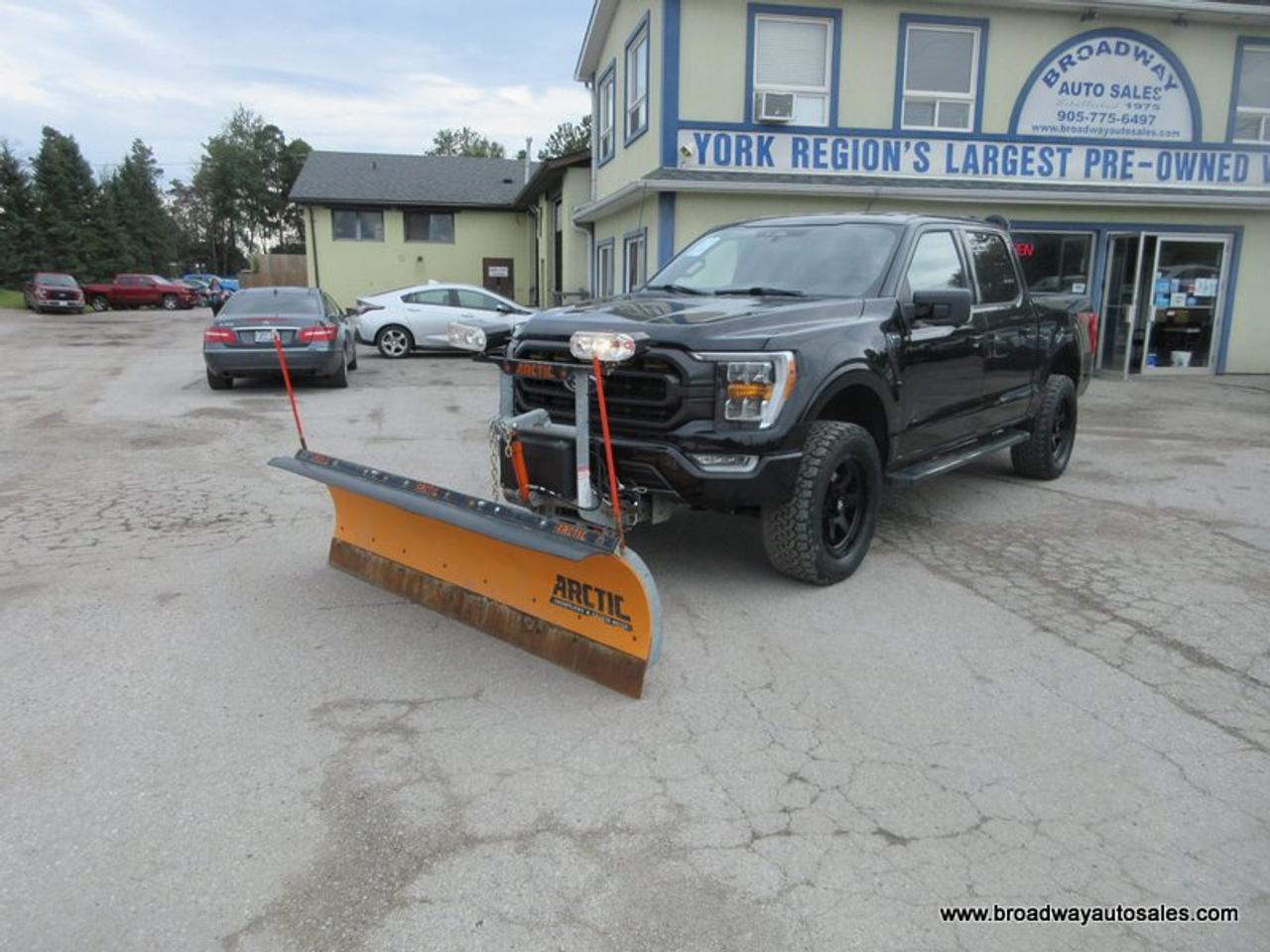 2022 Ford F-150 WINTER-READY XLT-MODEL 5 PASSENGER 5.0L - V8.. 4X4.. CREW-CAB.. SHORTY.. ARCTIC-STRAIGHT-PLOW.. HEATED SEATS.. BACK-UP CAMERA.. BLUETOOTH SYSTEM.. Photo2