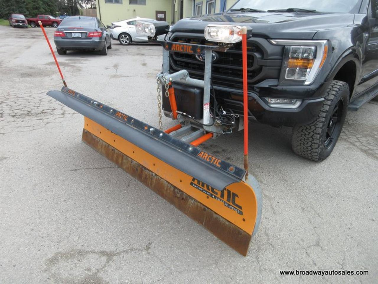 2022 Ford F-150 WINTER-READY XLT-MODEL 5 PASSENGER 5.0L - V8.. 4X4.. CREW-CAB.. SHORTY.. ARCTIC-STRAIGHT-PLOW.. HEATED SEATS.. BACK-UP CAMERA.. BLUETOOTH SYSTEM.. Photo
