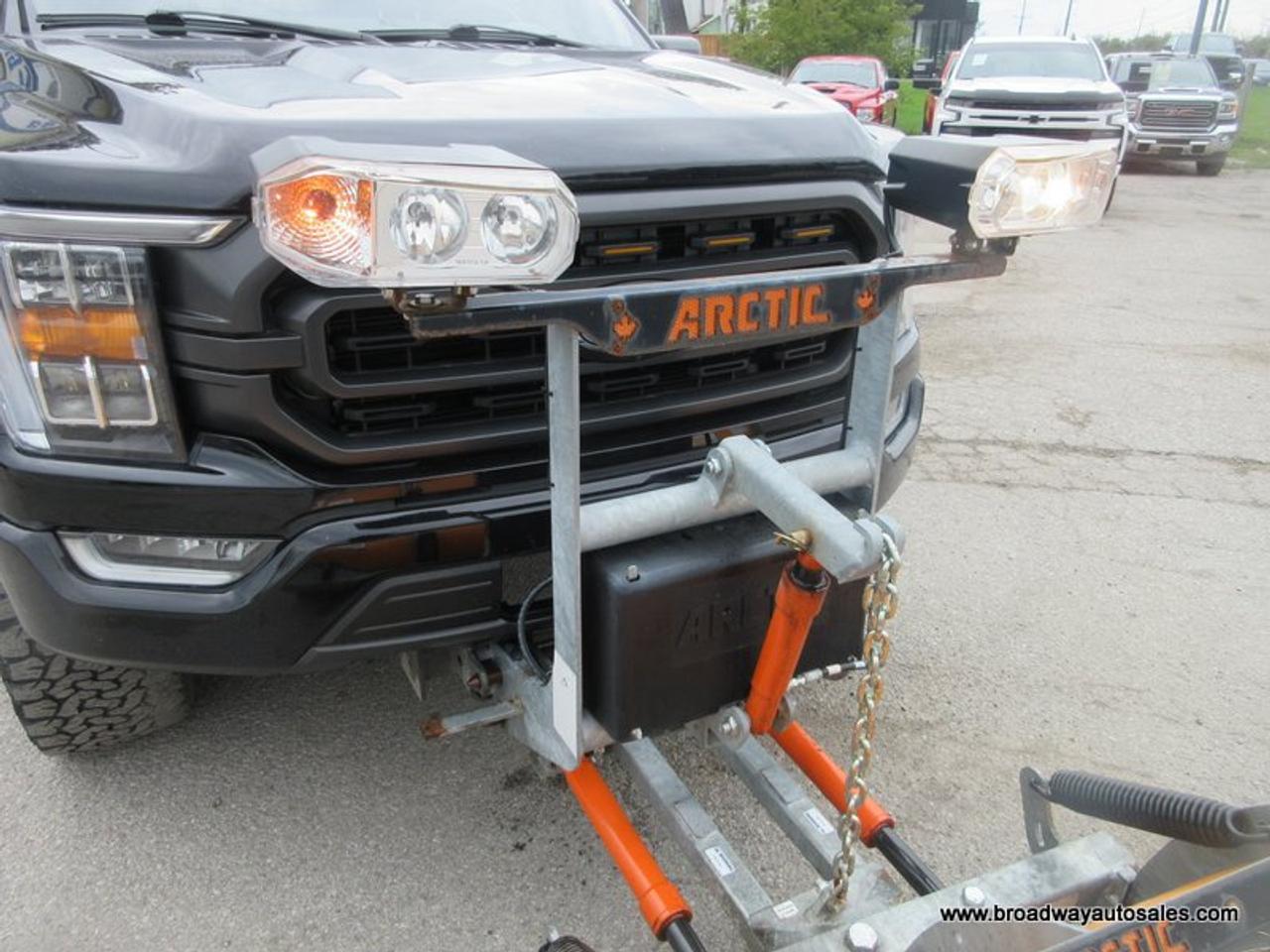 2022 Ford F-150 WINTER-READY XLT-MODEL 5 PASSENGER 5.0L - V8.. 4X4.. CREW-CAB.. SHORTY.. ARCTIC-STRAIGHT-PLOW.. HEATED SEATS.. BACK-UP CAMERA.. BLUETOOTH SYSTEM.. Photo