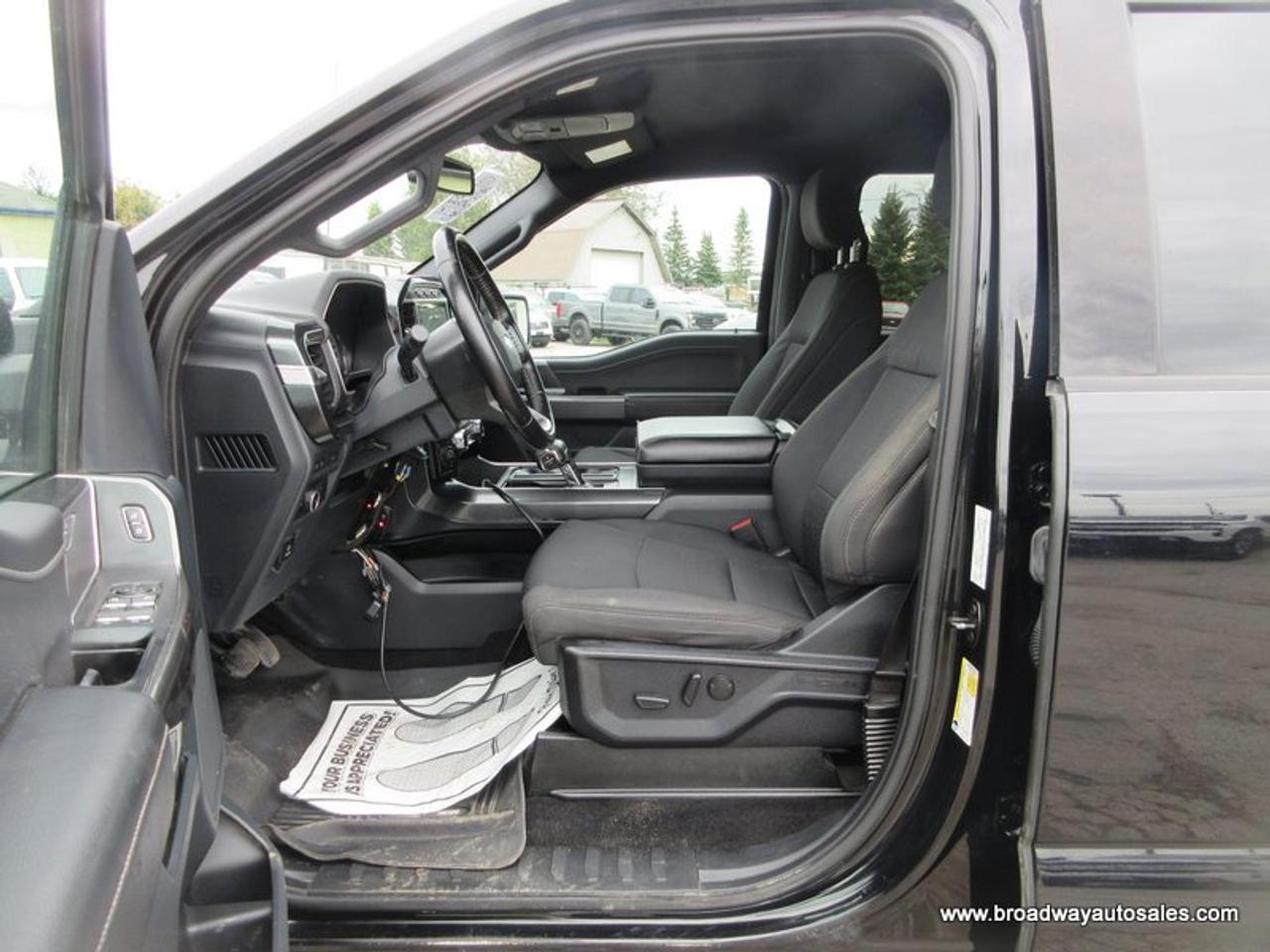 2022 Ford F-150 WINTER-READY XLT-MODEL 5 PASSENGER 5.0L - V8.. 4X4.. CREW-CAB.. SHORTY.. ARCTIC-STRAIGHT-PLOW.. HEATED SEATS.. BACK-UP CAMERA.. BLUETOOTH SYSTEM.. Photo