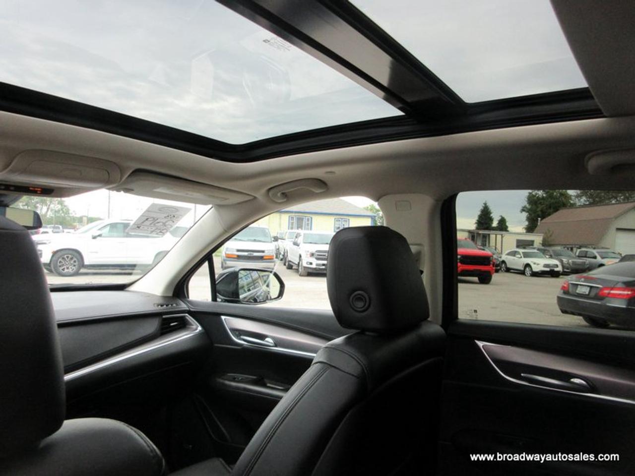 2019 Cadillac XT5 ALL-WHEEL DRIVE LUXURY-MODEL 5 PASSENGER 3.6L - V6.. NAVIGATION.. PANORAMIC SUNROOF.. LEATHER.. HEATED SEATS & WHEEL.. BOSE PREMIUM AUDIO.. Photo