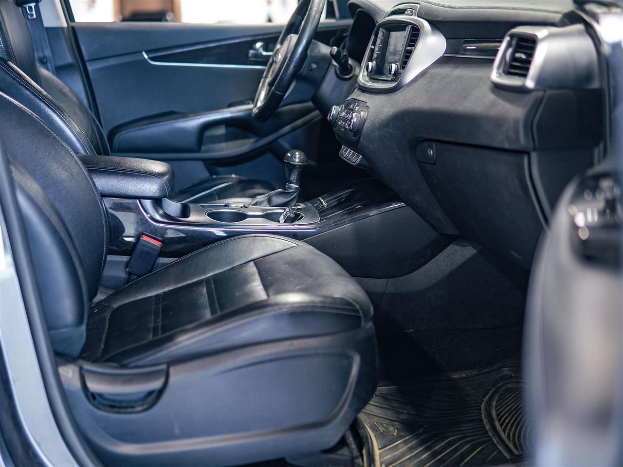 2017 Kia Sorento EX AWD | LEATHER | AS IS SPECIAL Photo