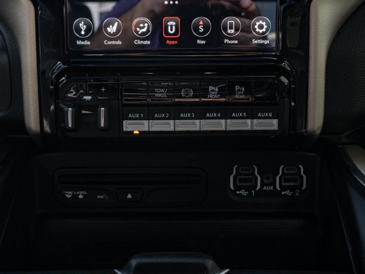 2019 RAM 3500 Laramie Photo