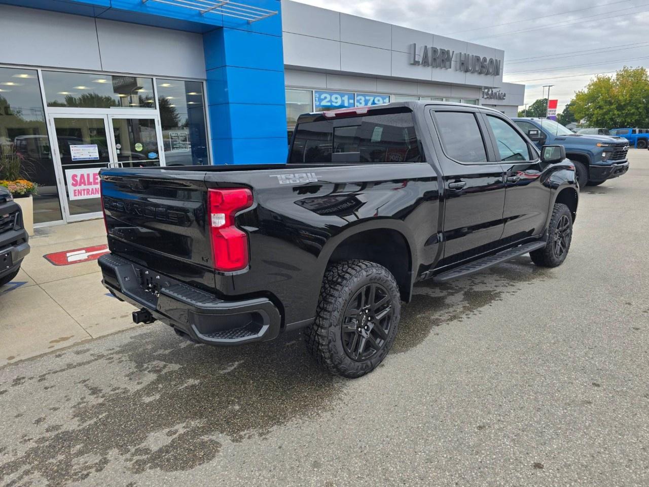 2026 Chevrolet Silverado 1500 Crew Cab Short Box 4-Wheel Drive LT Trail Boss Photo