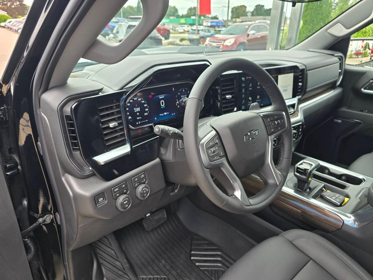 2026 Chevrolet Silverado 1500 Crew Cab Short Box 4-Wheel Drive LT Trail Boss Photo