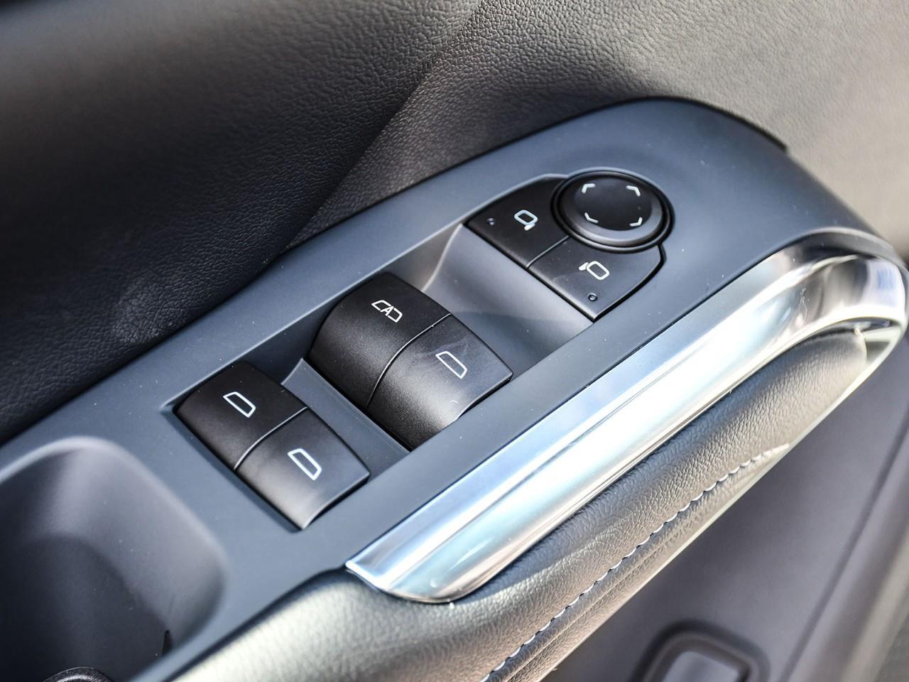 2027 Chevrolet Traverse LT Photo