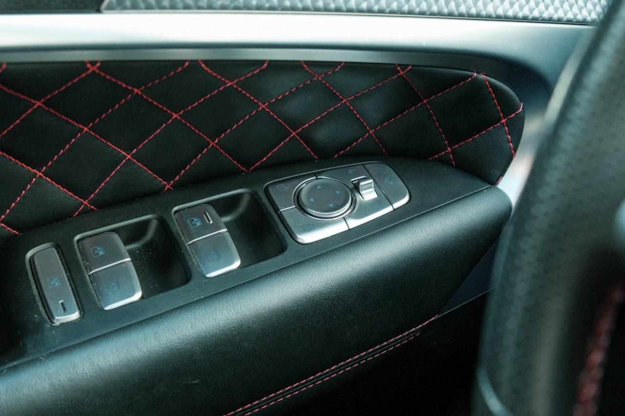 2022 Genesis G70 3.3T Sport AWD Photo