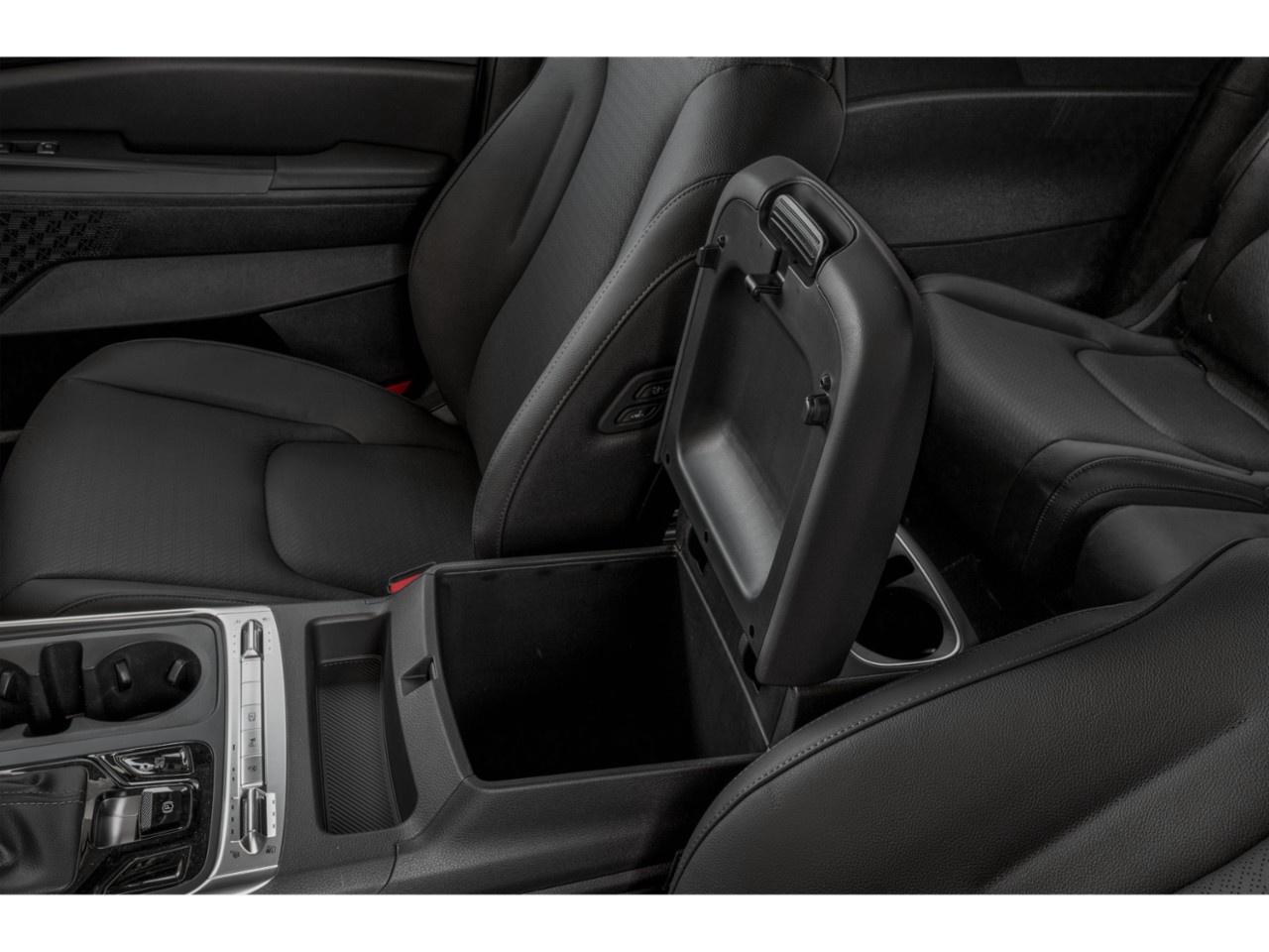 2027 Kia Carnival SX  FWD Photo