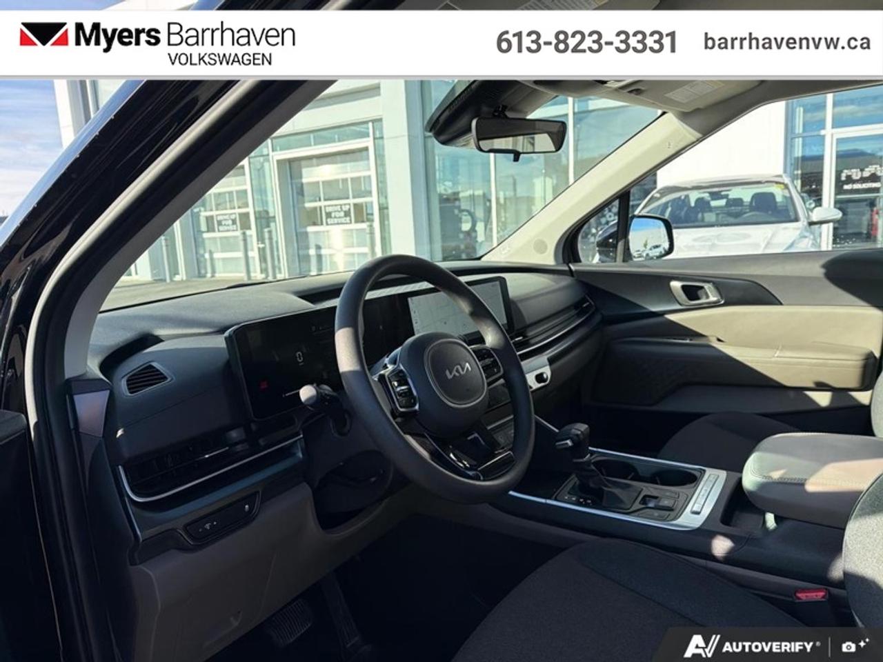 2026 Kia Carnival LX  - Navigation Photo