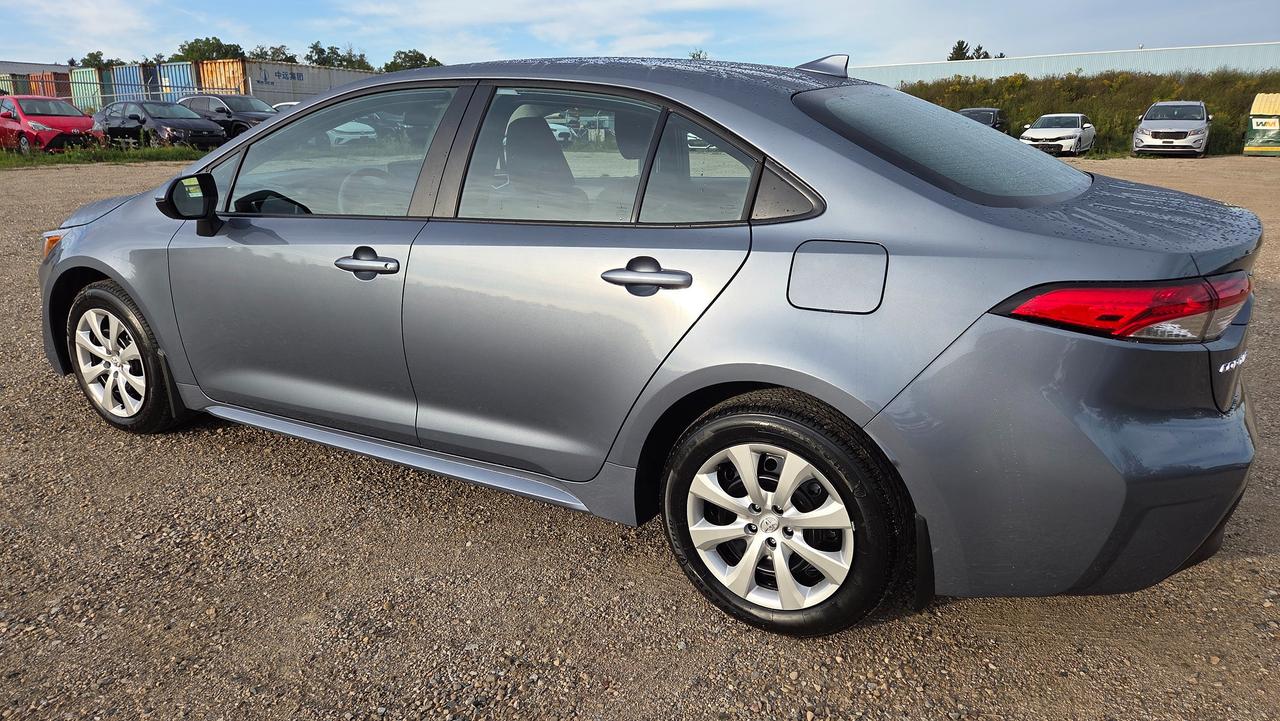2026 Toyota Corolla LE Photo1