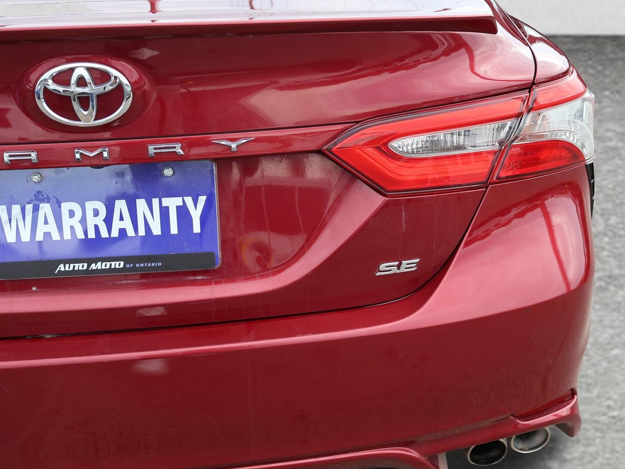 2018 Toyota Camry SE *ACCIDENT FREE*SERVICE RECORDS*2ND WINTER* CAMERA NAV BLUETOOTH LEATHER HEATED SEATS SUNROOF CRUISE ALLOYS Photo