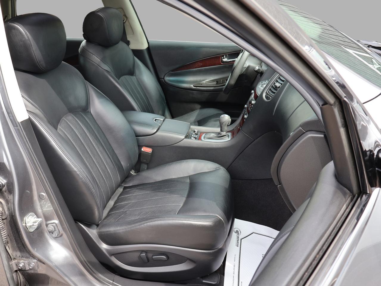 2015 Infiniti QX50 AWD CERTIFIED *INFINITI MAINTAIN* CAMERA NAV BLUETOOTH LEATHER HEATED SEATS SUNROOF CRUISE ALLOYS Photo