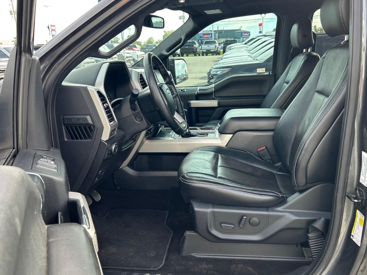 2019 Ford F-150 Lariat 4WD SuperCrew 5.5' Box Photo