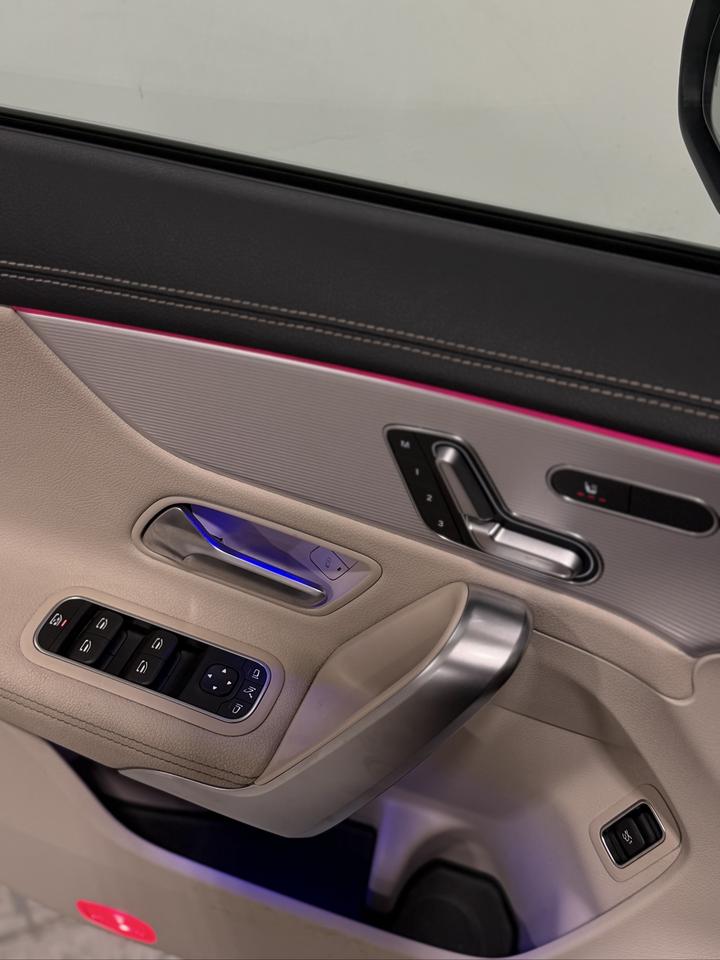 2023 Mercedes-Benz CLA-Class CLA 250 4MATIC | CARPLAY | SUNROOF | NAVI Photo