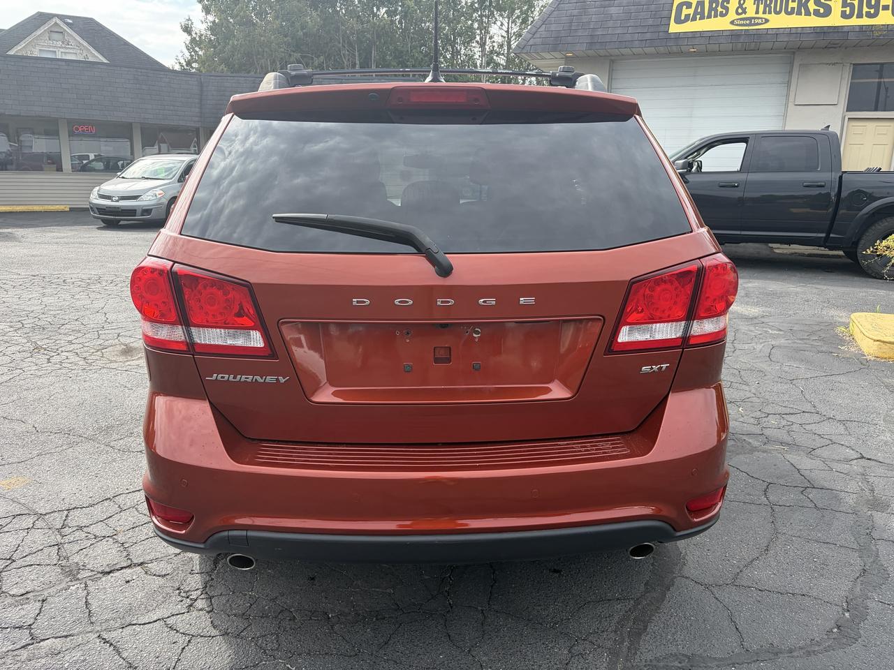2014 Dodge Journey SXT-Loaded-7 Passenger-V6 Photo