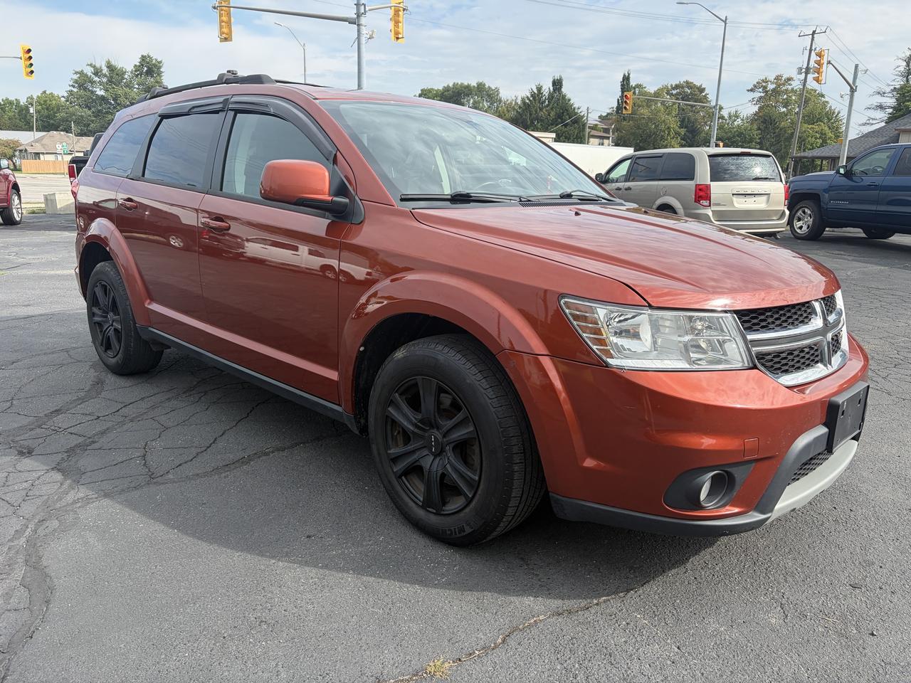 2014 Dodge Journey SXT-Loaded-7 Passenger-V6 Photo2