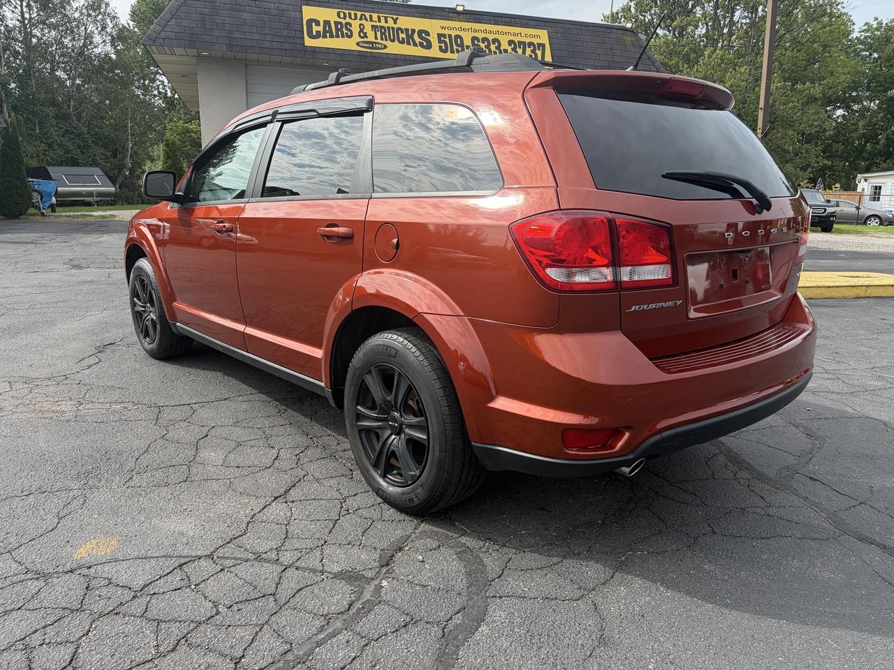 2014 Dodge Journey SXT-Loaded-7 Passenger-V6 Photo