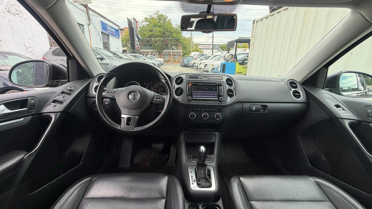 2014 Volkswagen Tiguan S Photo