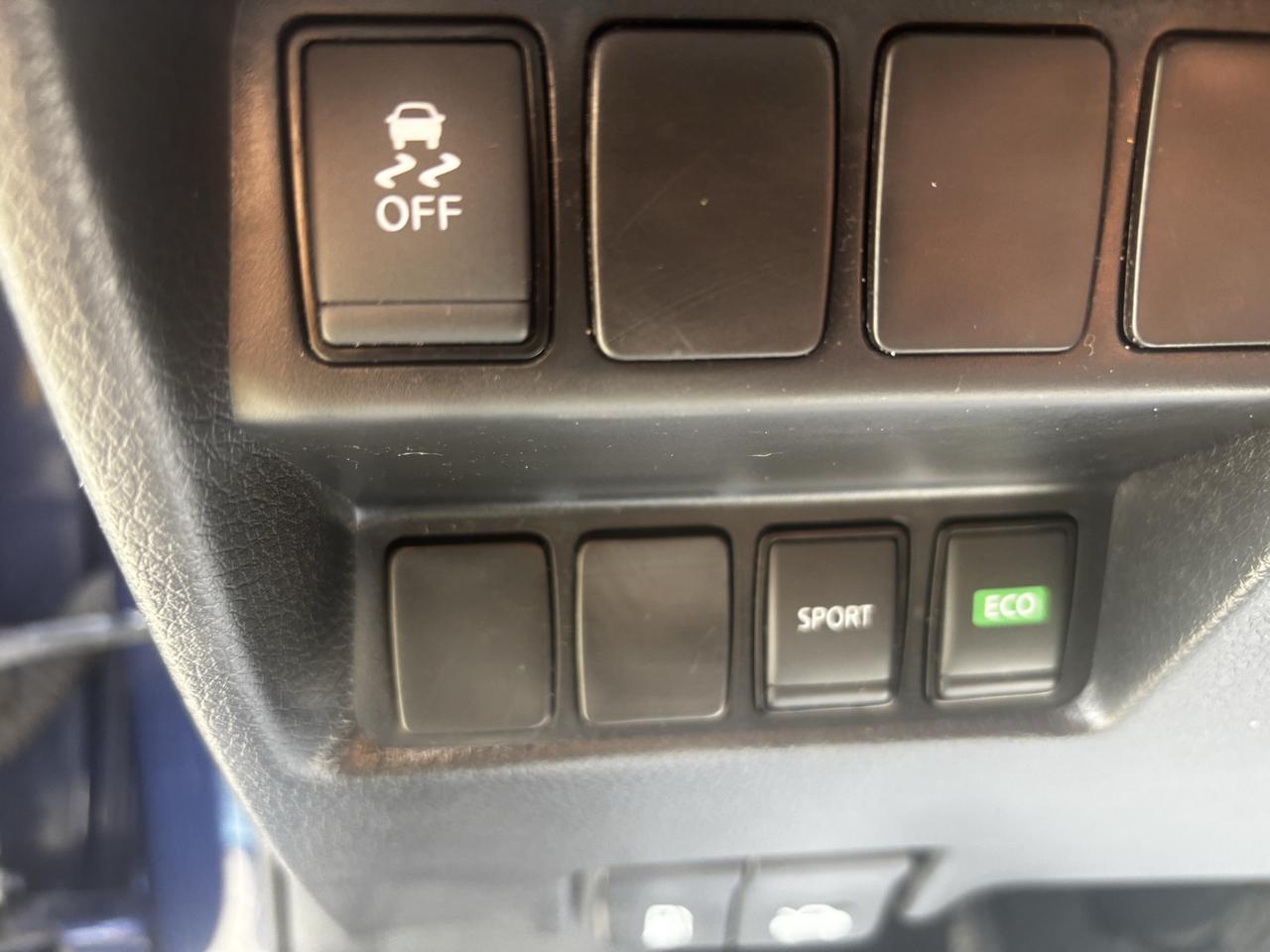 2017 Nissan Rogue SV, Front Wheel Drive, P. Seats, heated Seats Photo