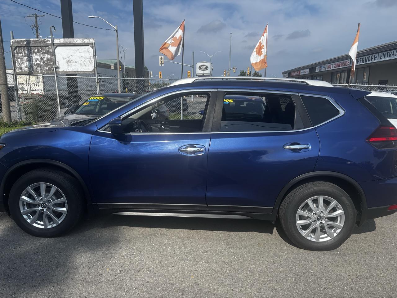 2017 Nissan Rogue SV, Front Wheel Drive, P. Seats, heated Seats Photo