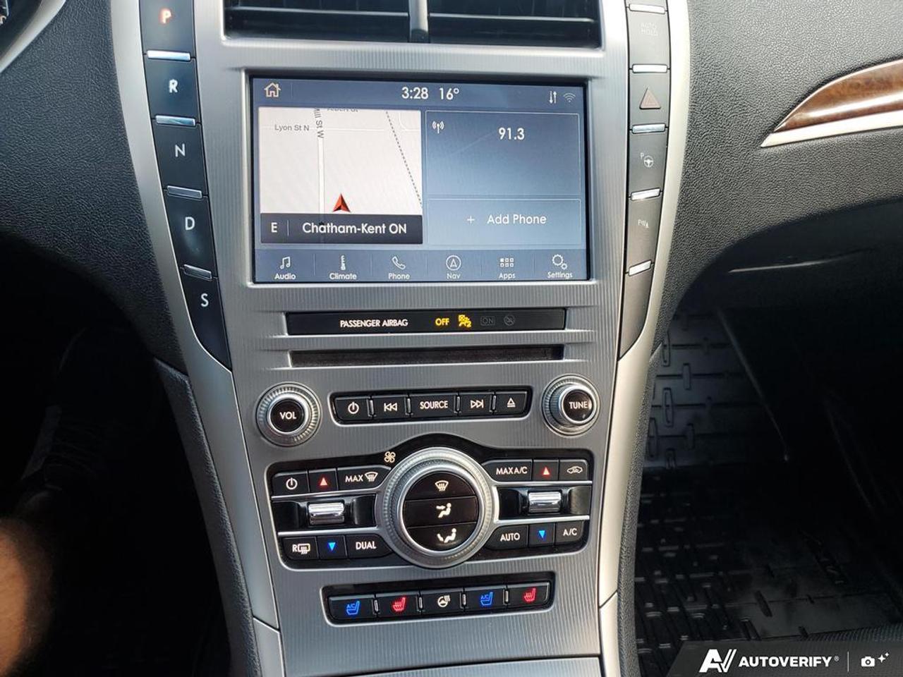 2020 Lincoln MKZ AWD Reserve-NAV-ROOF-LEATHER-REMOTE START-REAR CAM Photo