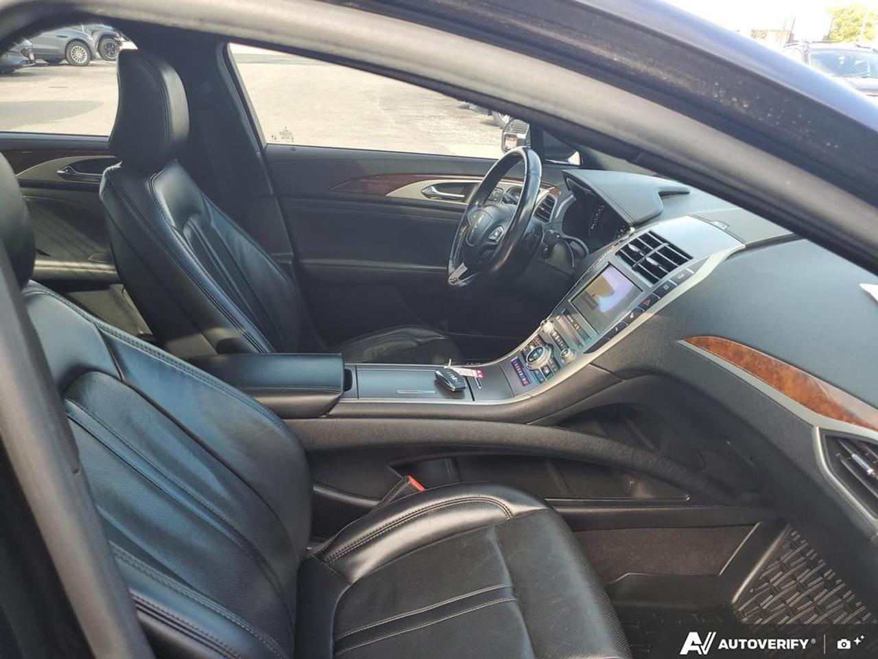 2020 Lincoln MKZ AWD Reserve-NAV-ROOF-LEATHER-REMOTE START-REAR CAM Photo