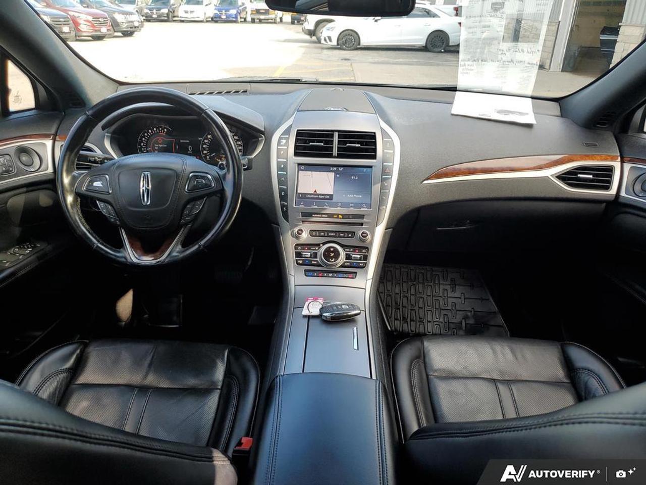 2020 Lincoln MKZ AWD Reserve-NAV-ROOF-LEATHER-REMOTE START-REAR CAM Photo
