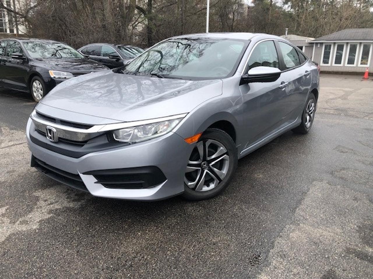 2018 Honda Civic Sedan LX only 139000km Photo