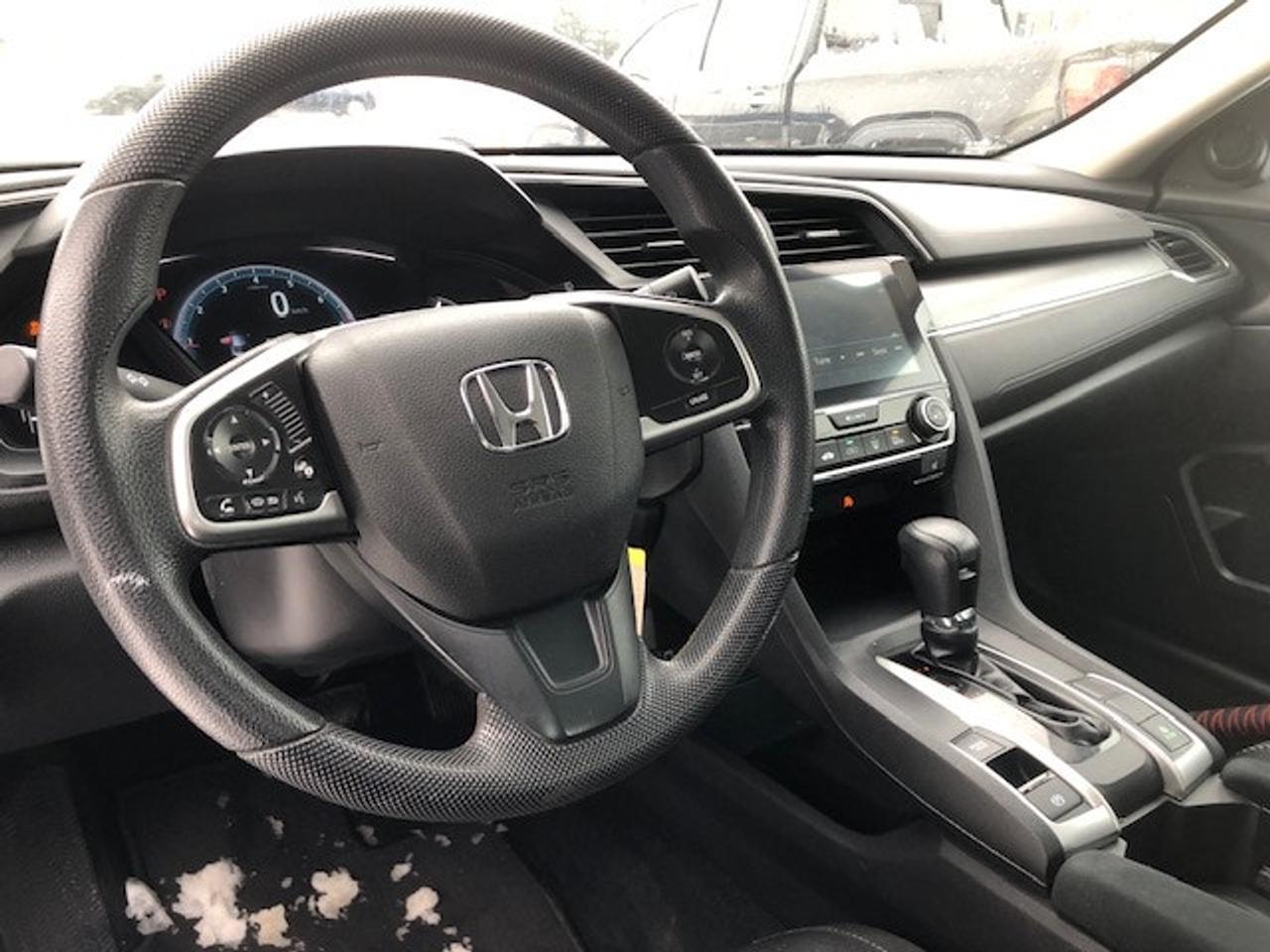 2018 Honda Civic Sedan LX only 139000km Photo