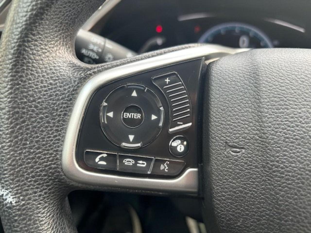 2018 Honda Civic Sedan LX only 139000km Photo