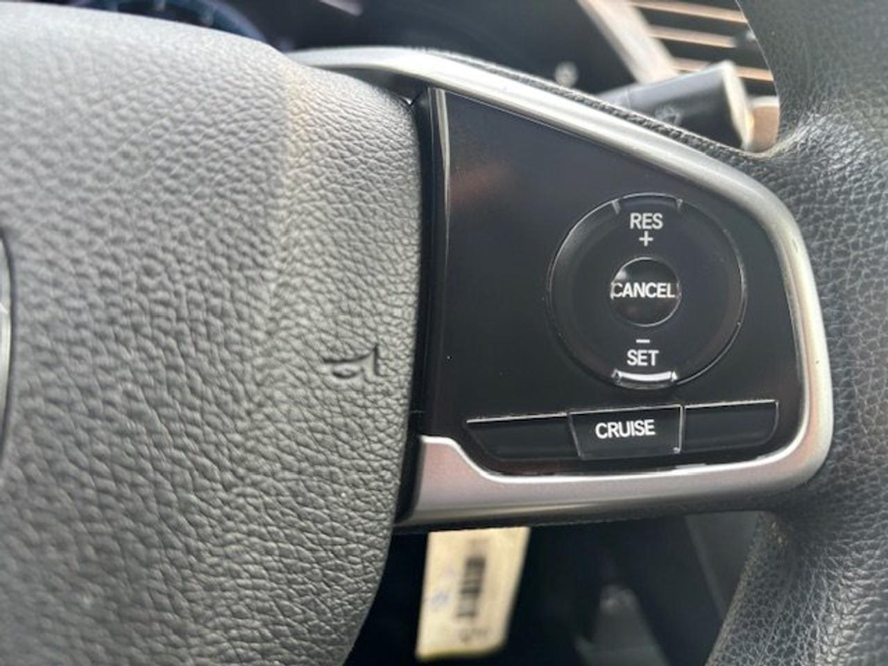 2018 Honda Civic Sedan LX only 139000km Photo