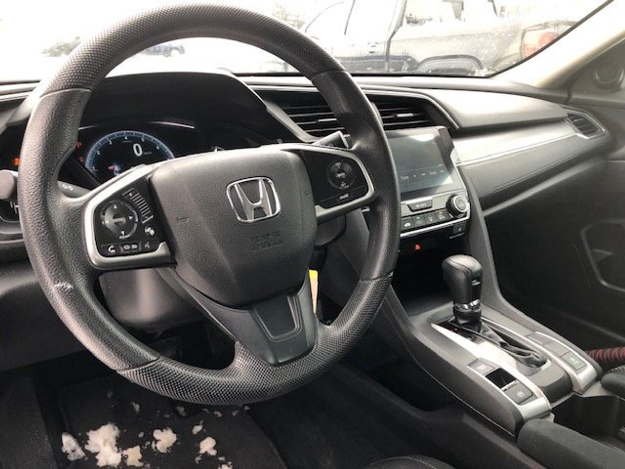 2018 Honda Civic Sedan LX only 139000km Photo