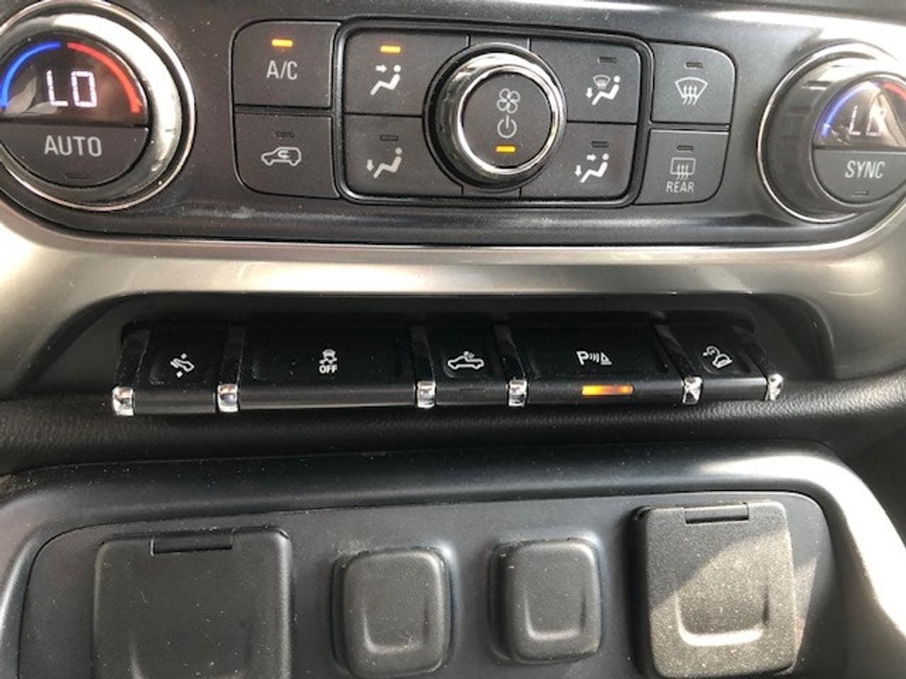 2017 Chevrolet Silverado 1500 1LT 1 OWNER NO ACCIDENTS Z71 OFFROAD Photo