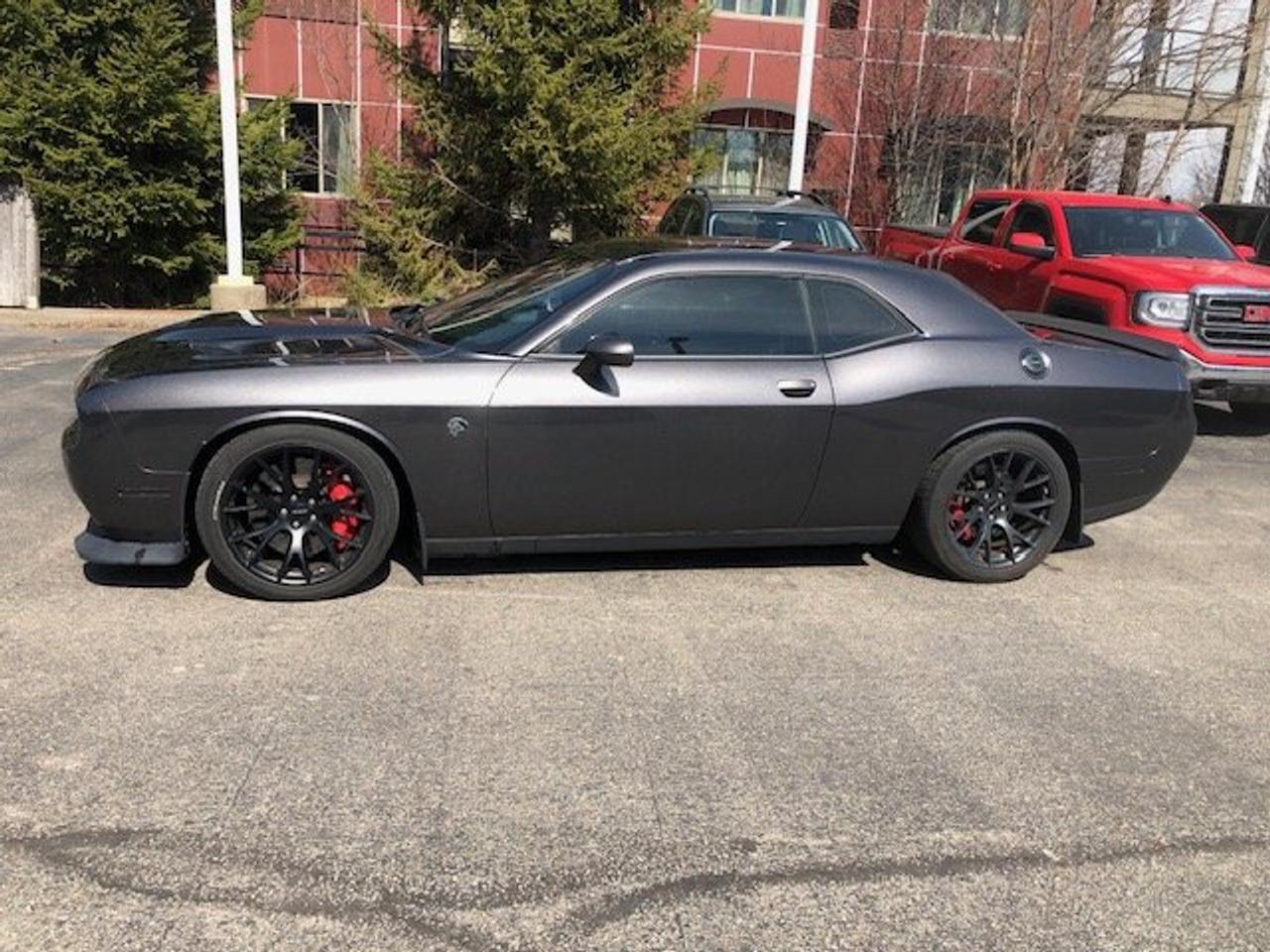 2015 Dodge Challenger SRT Hellcat 707 HP BREMBOS Photo