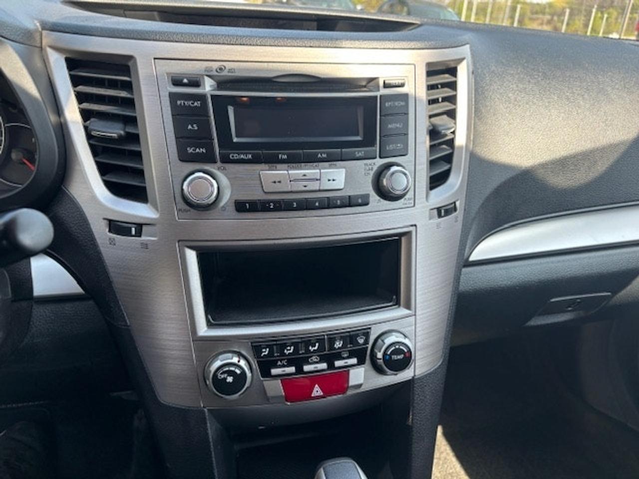 2014 Subaru Outback 2.5I Premium Photo