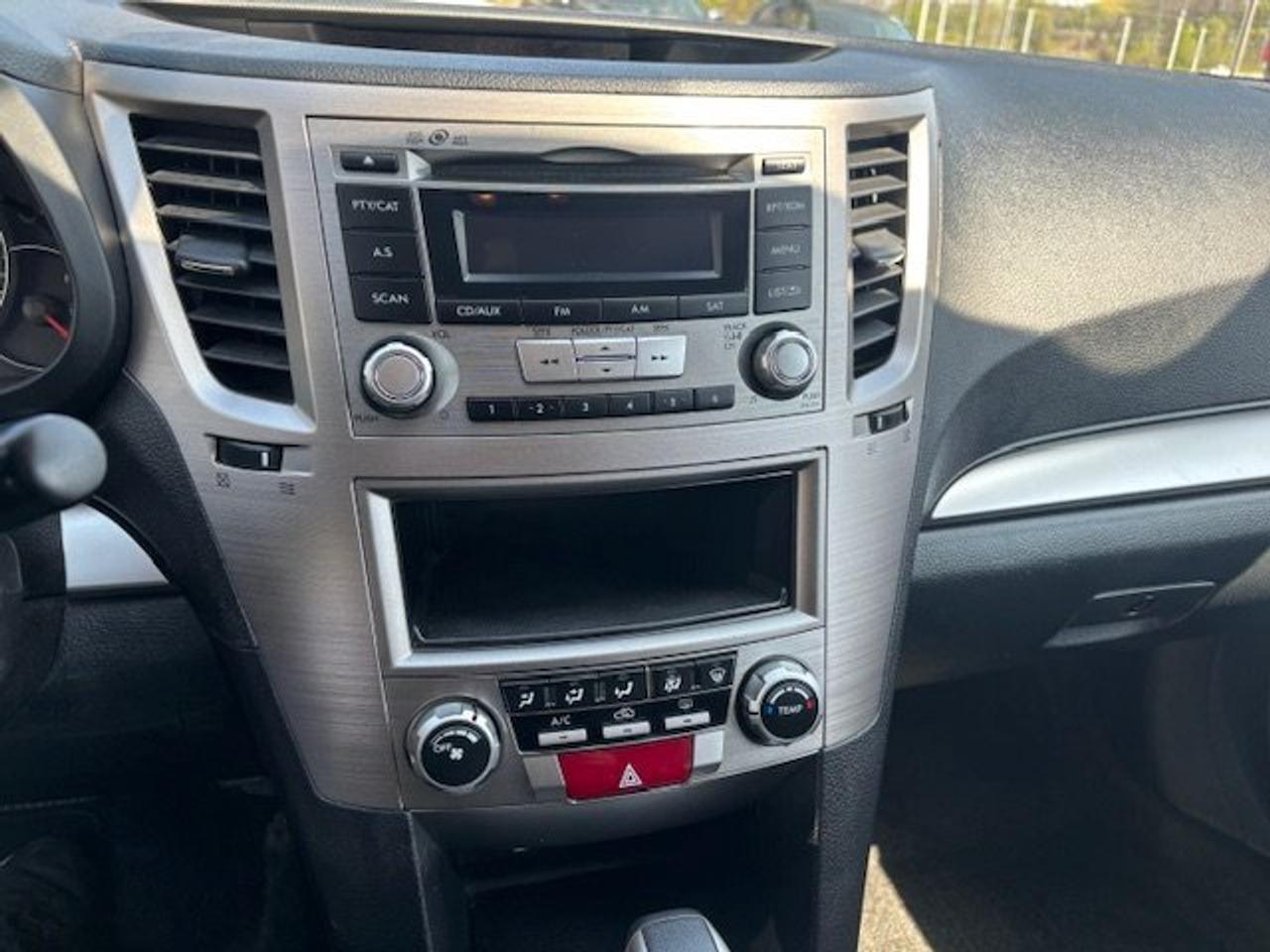 2014 Subaru Outback 2.5I Premium Photo