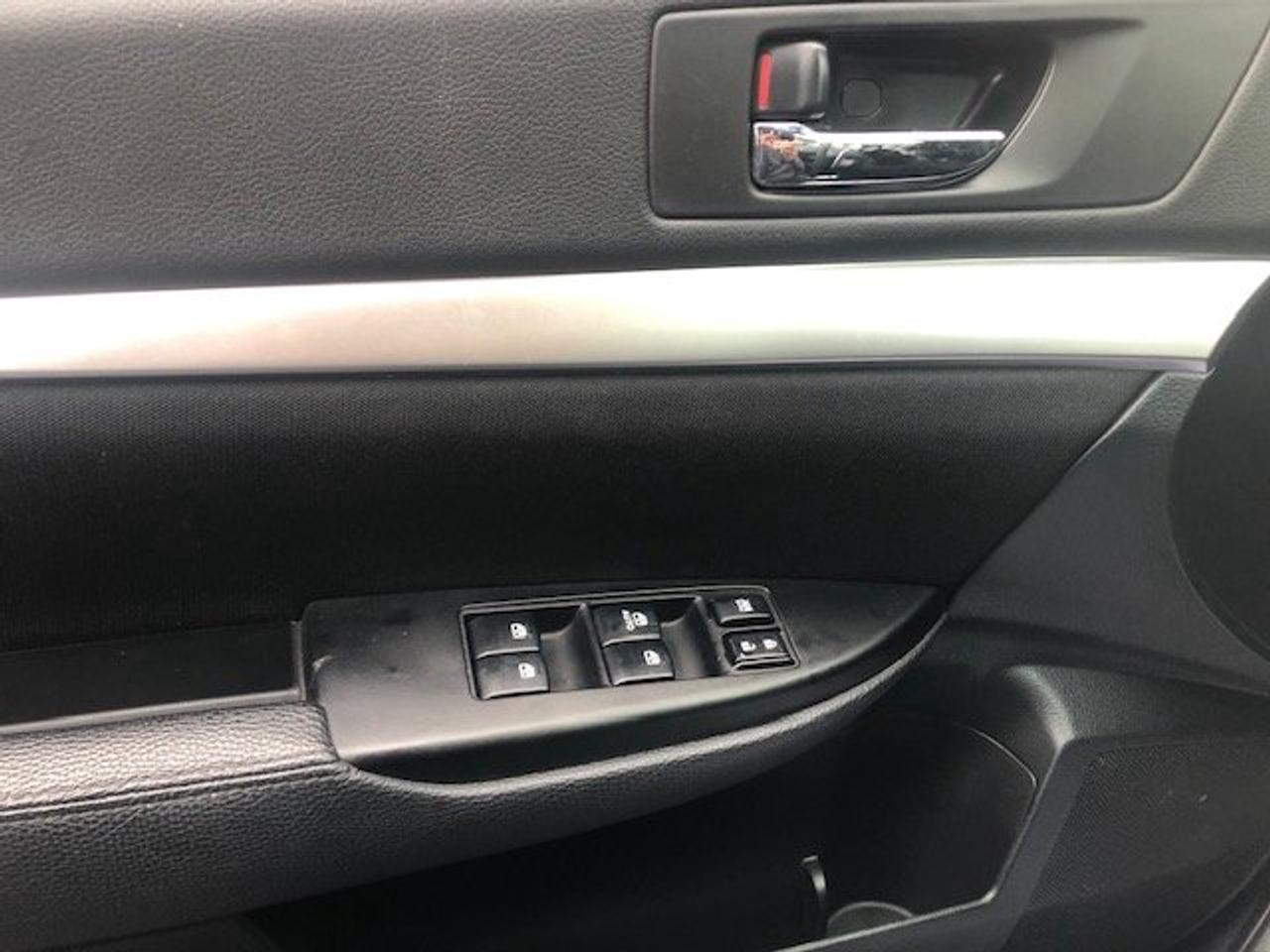 2014 Subaru Outback 2.5I Premium Photo