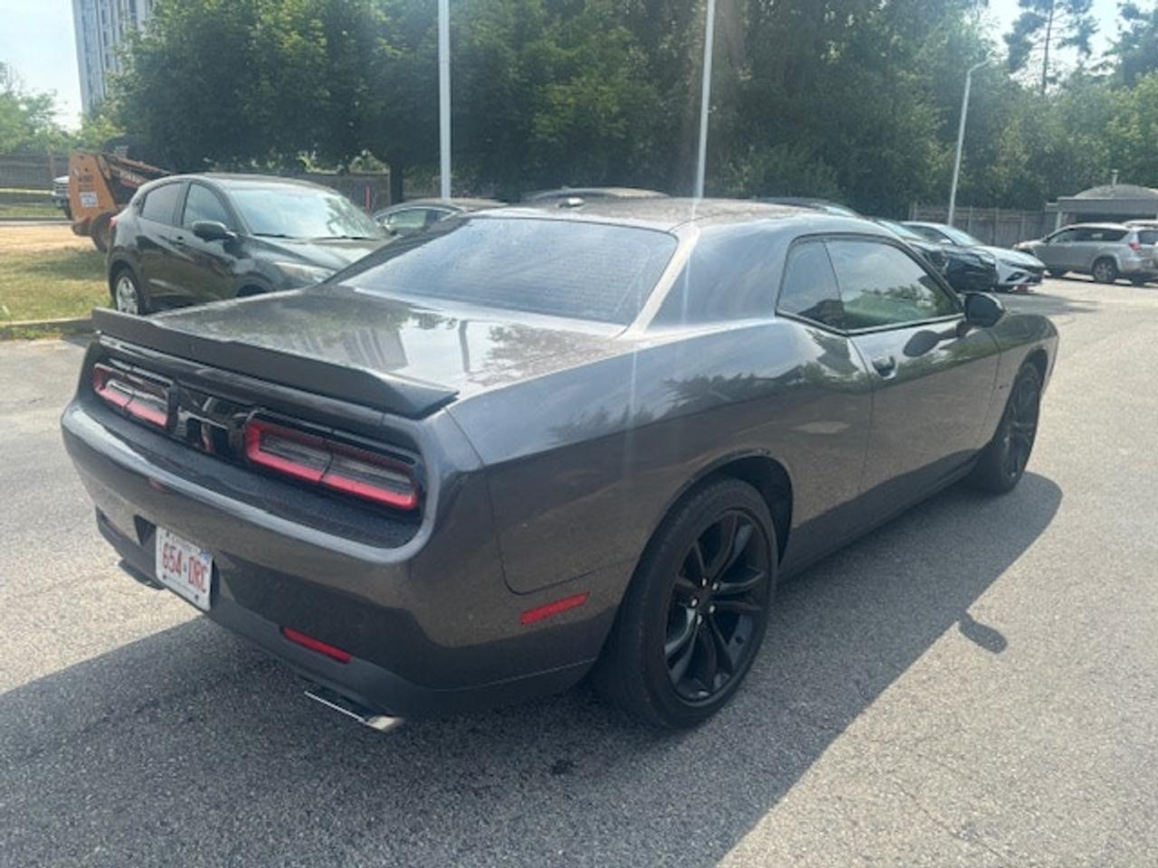 2016 Dodge Challenger R/T 5.7 hemi v8 Photo