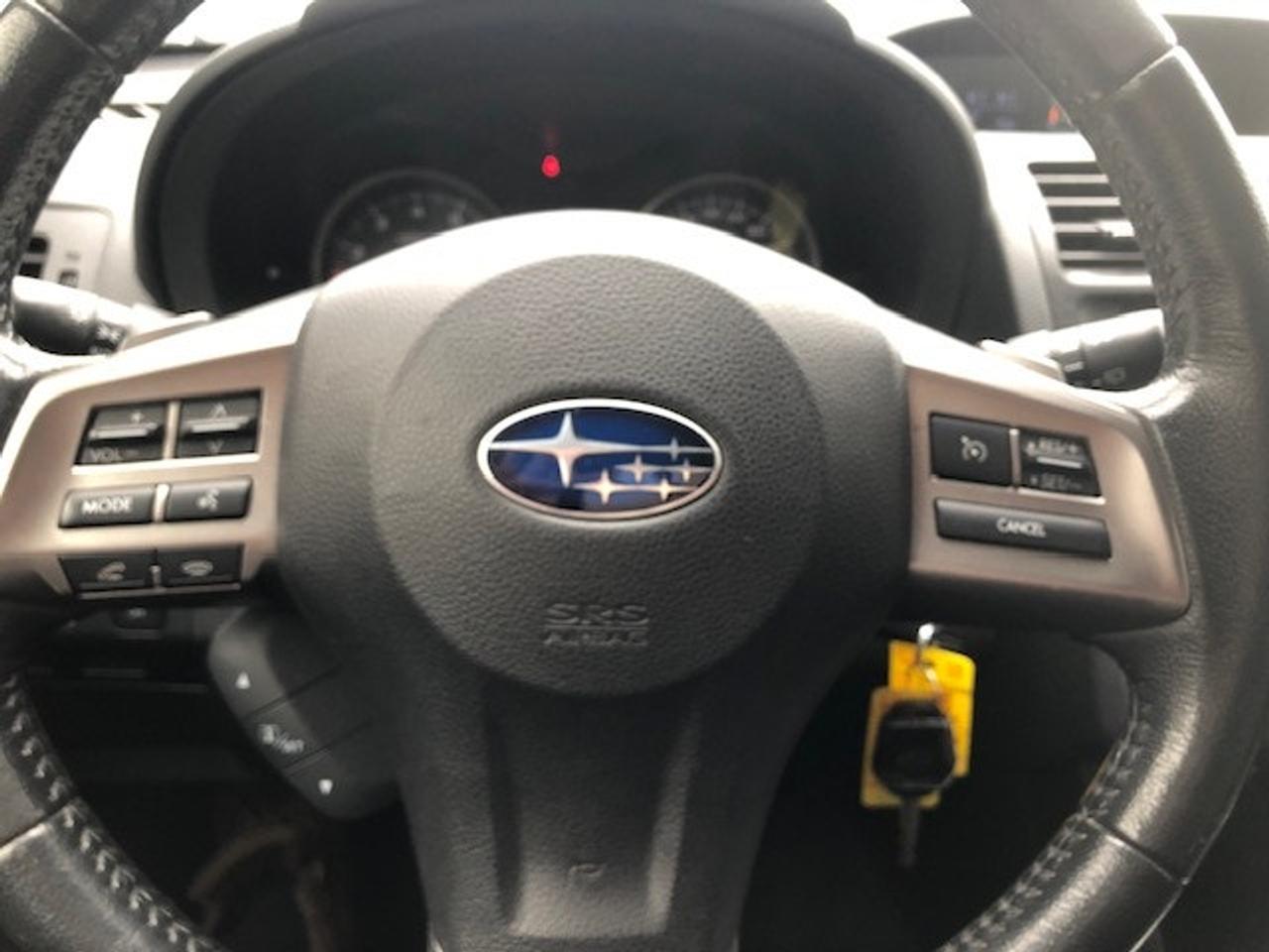 2014 Subaru XV Crosstrek Limited awd 4 cyl clean carfax Photo
