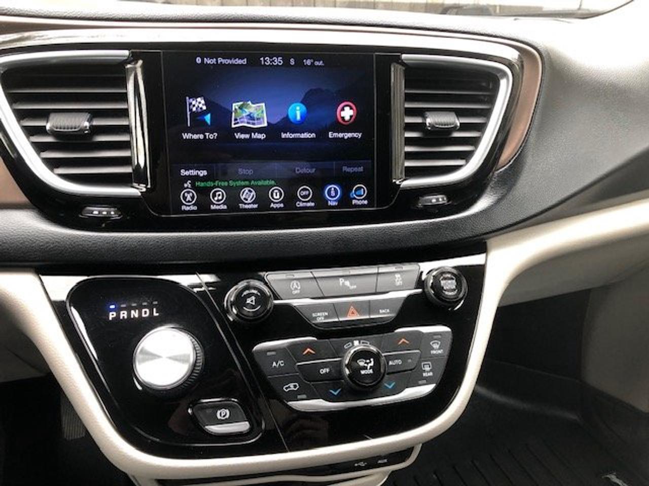 2017 Chrysler Pacifica Touring-L Plus Photo