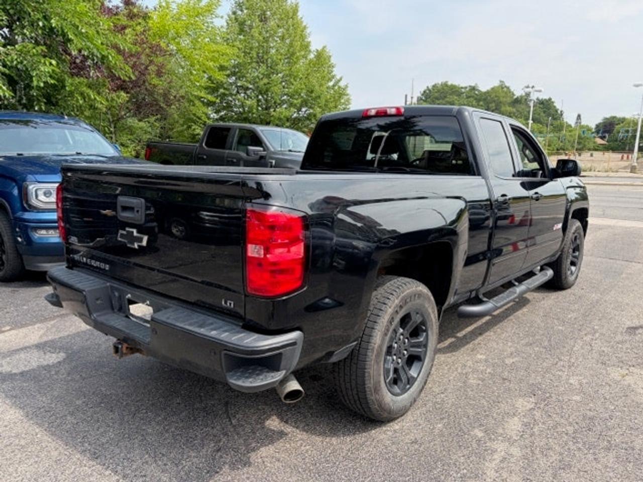 2019 Chevrolet Silverado 1500 LD LT Z71 off road 6.5 foot box Photo